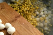 甜玉米小汤圆的美味融合（用玉米做馅，让小汤圆更香甜）