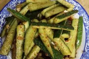 学会制作爽口开胃的酸辣黄瓜条（以家常料理的方式制作，健康美味又简单易做）