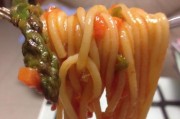 享受健康美味素食意面的烹制方法（尝试不一样的意面风味，让你爱上素食）