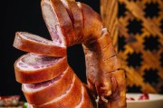 自制美味腊肉的制作方法（品尝香浓口感，让你大饱口福）