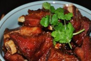 自制牛排，享受美食盛宴（自己买牛肉自己做，做法大揭秘）