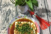 家常美食——肉末榨菜蒸豆腐（一道简单易做又美味可口的家常菜）