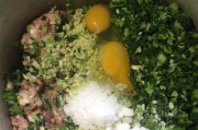 家常美食——香菇青菜猪肉馅饺子（做法简单，口感爽滑，让你爱不释口！）