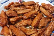 蒜子烧鸡翅食谱（用大蒜提升口感，美味鸡翅让你一口接一口）