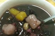 自制芋圆的制作方法（手工制作芋圆美食的诀窍）