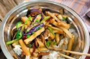 家常美食（美味佳肴，让你流连忘返/家中简易做法，轻松享受美味）