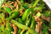 以莴苣青椒炒肉丝，鲜美可口（家常菜谱，健康营养）